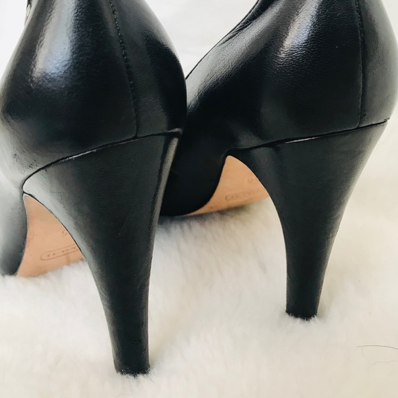 COACH Black Leather Pumps Heels Pointed Toe 6.5 - Picture 8 of 8